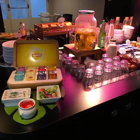 מלון Campanile Nature - Poitiers Sud Aeroport פואטייה