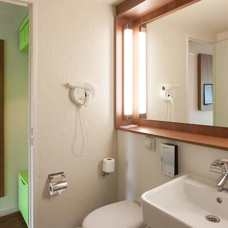 Campanile Nature - Poitiers Sud Aeroport 3* Poitiers