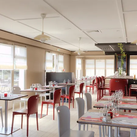 Campanile Nature - Poitiers Sud Aeroport 3* Poitiers