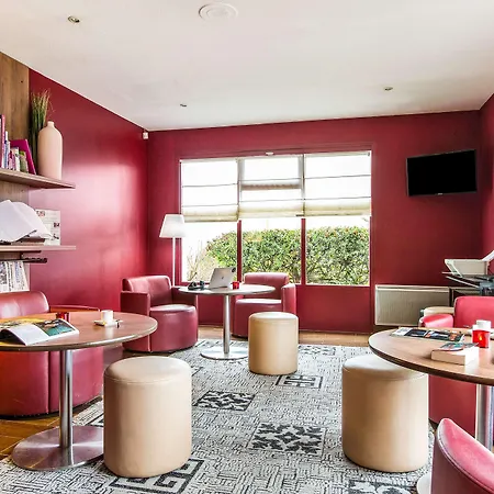 Hotel Campanile Nature - Poitiers Sud Aeroport Poitiers