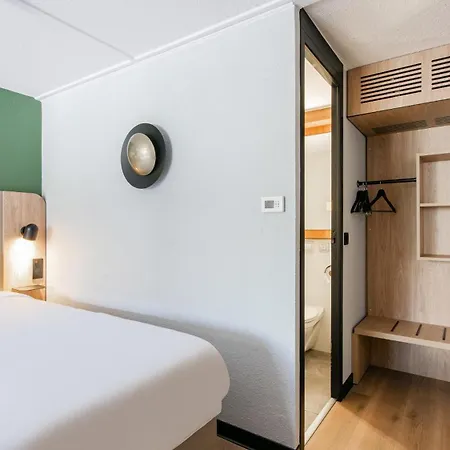 Campanile Nature - Poitiers Sud Aeroport