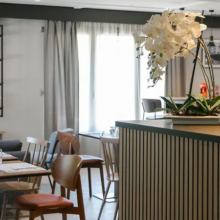 酒店 Campanile Nature - Sud Aeroport 3*