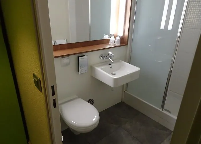 Campanile Nature - Sud Aeroport Poitiers