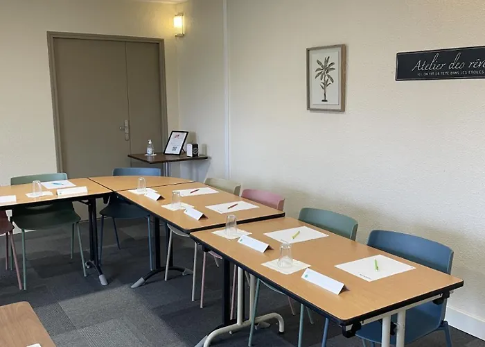 Campanile Nature - Sud Aeroport 3* Poitiers