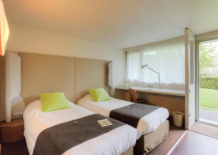 Campanile Nature - Sud Aeroport 3* Poitiers