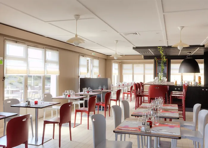 Campanile Nature - Sud Aeroport 3* Poitiers