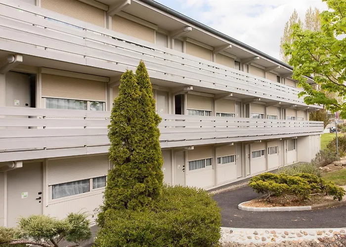 Campanile Nature - Sud Aeroport Poitiers