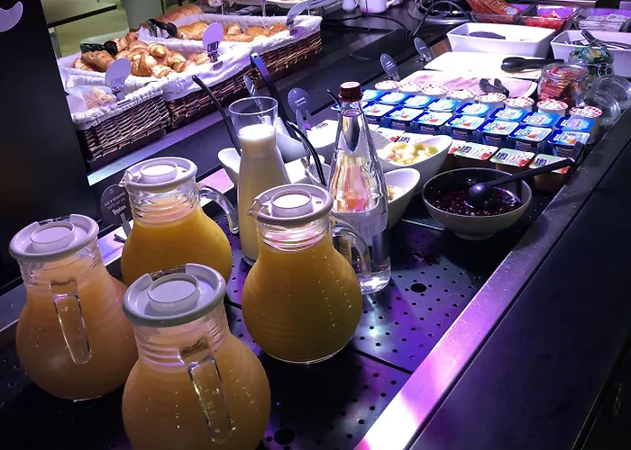 Hotel Campanile Nature - Sud Aeroport