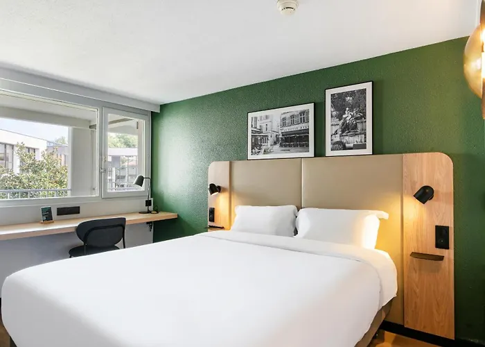 Hotel Campanile Nature - Poitiers Sud Aeroport Poitiers